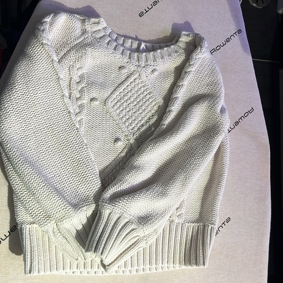 Winter white toddler girl knit sweater. Size 5T - Picture 2 of 5